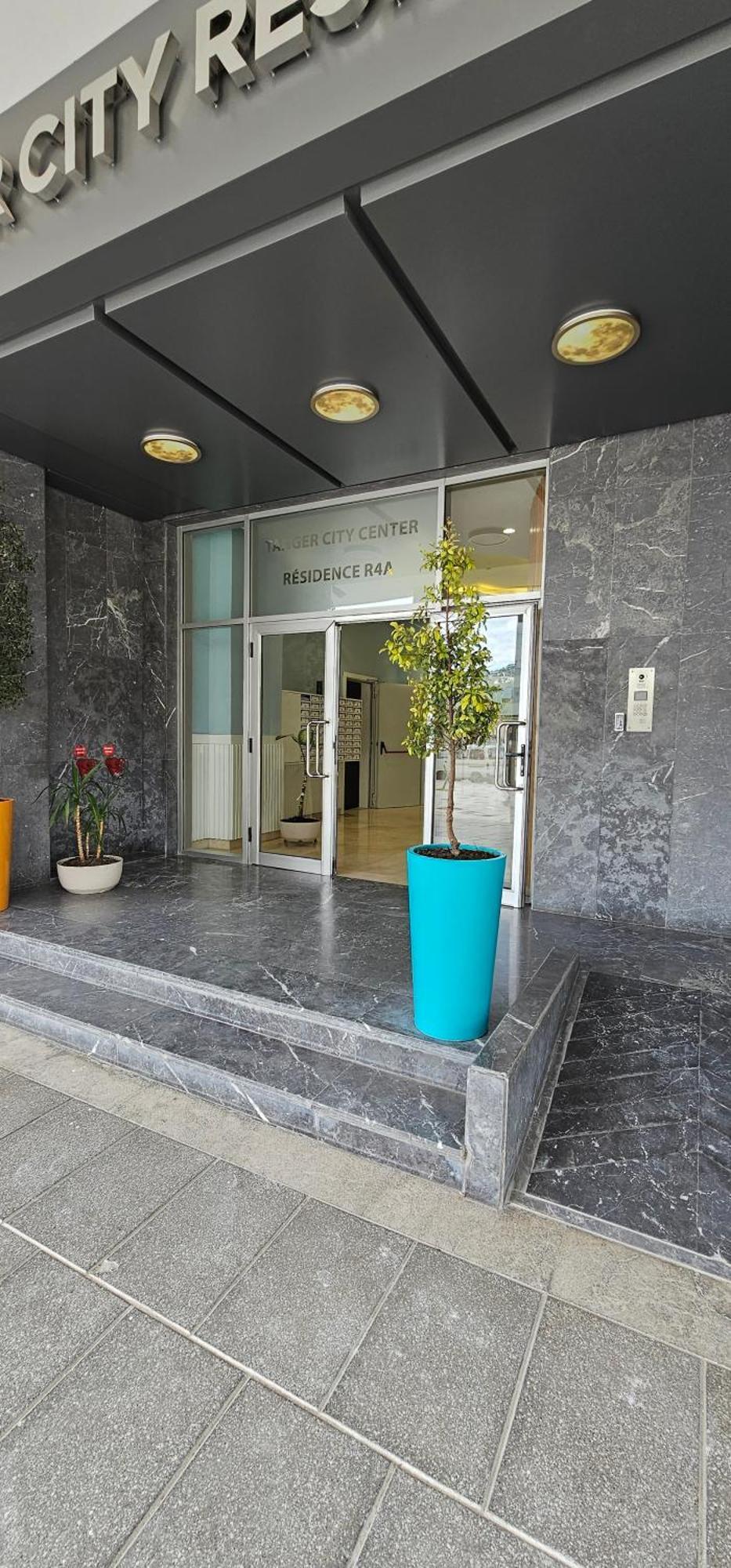 Luxury Apartment Near Tgv Station And The Beach Tanger Luaran gambar