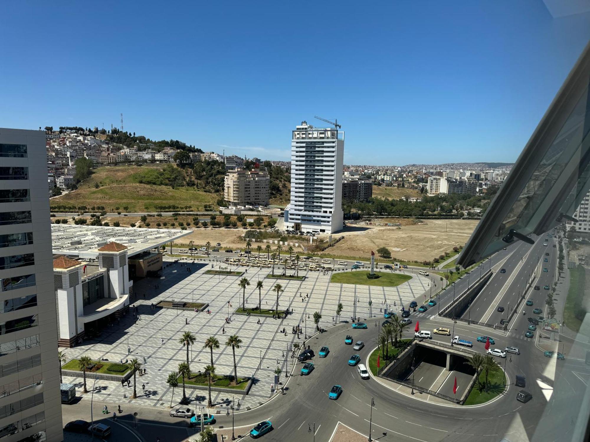 Luxury Apartment Near Tgv Station And The Beach Tanger Luaran gambar